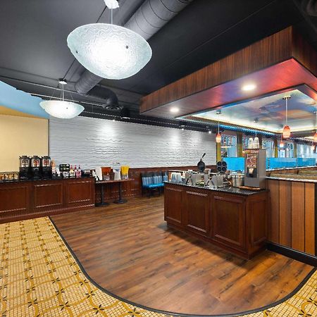 La Quinta Inn And Suites By Wyndham At Watiki Waterpark Rapid City Exteriér fotografie