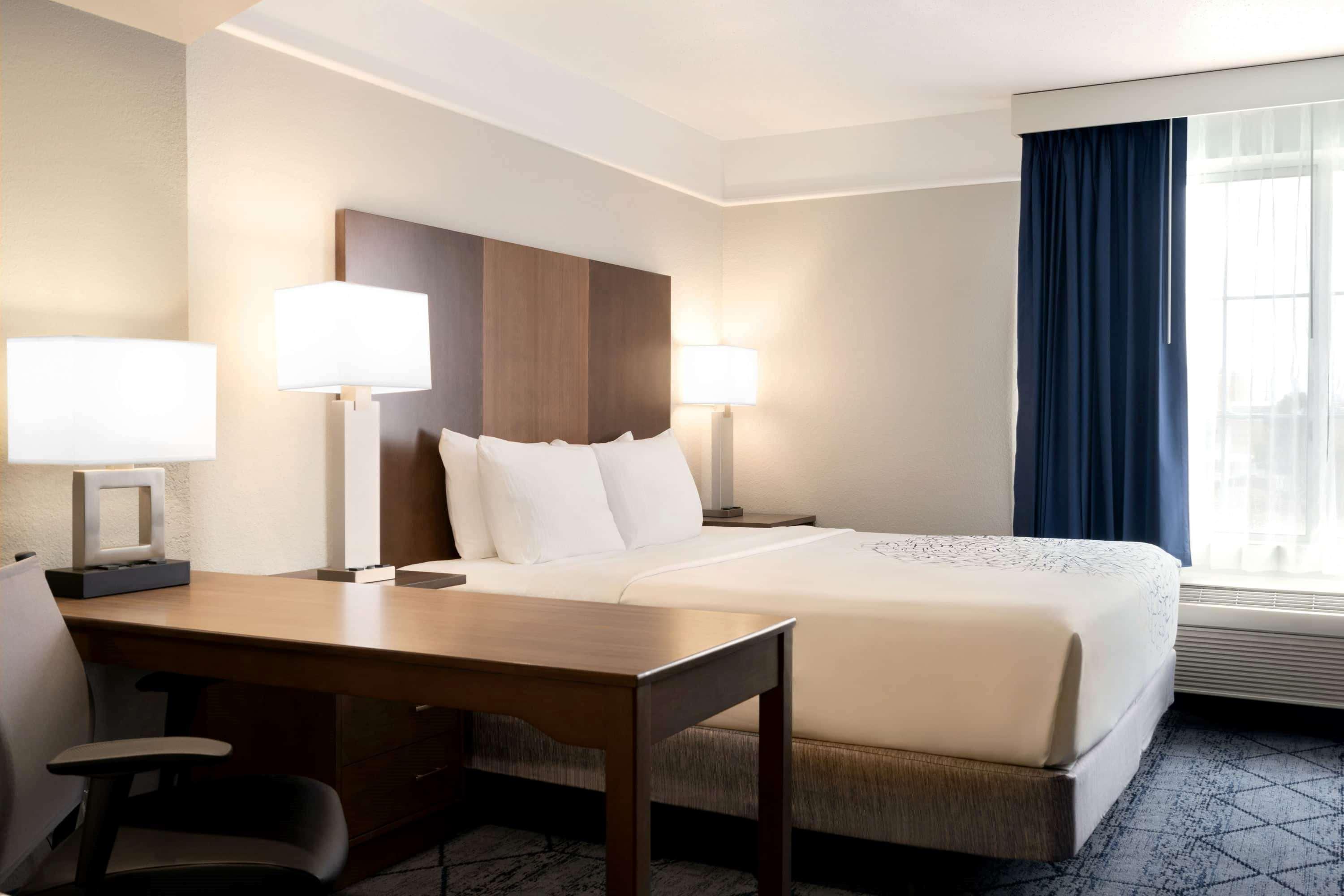 La Quinta Inn And Suites By Wyndham At Watiki Waterpark Rapid City Exteriér fotografie