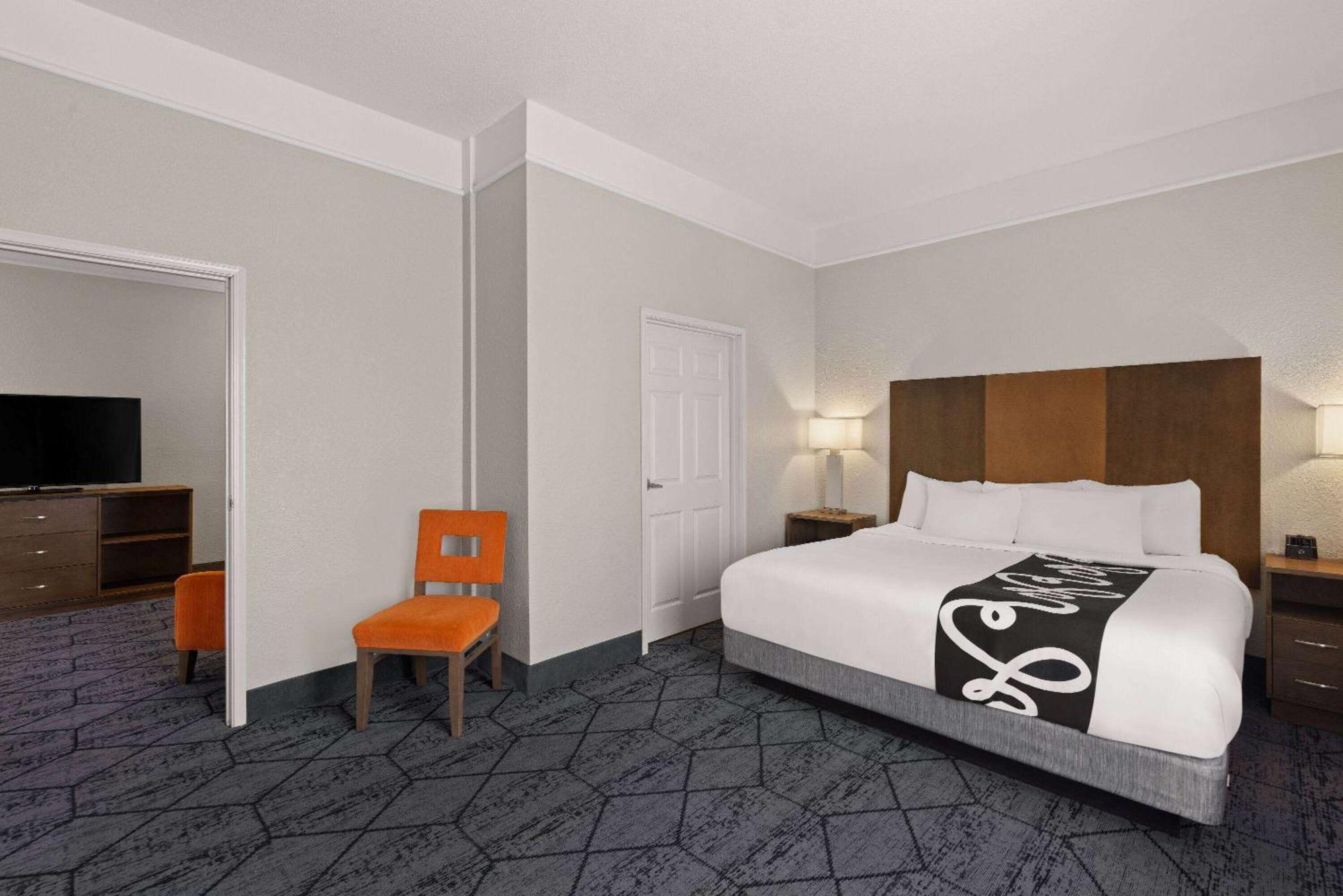 La Quinta Inn And Suites By Wyndham At Watiki Waterpark Rapid City Exteriér fotografie