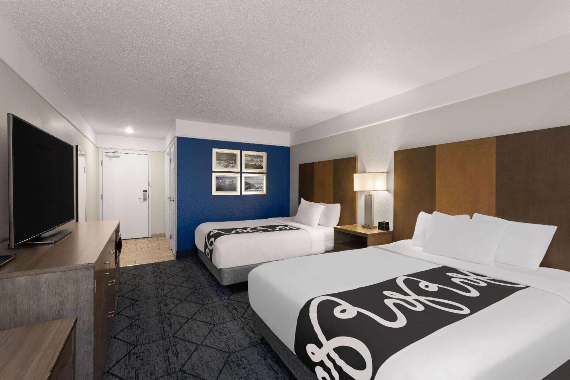 La Quinta Inn And Suites By Wyndham At Watiki Waterpark Rapid City Exteriér fotografie