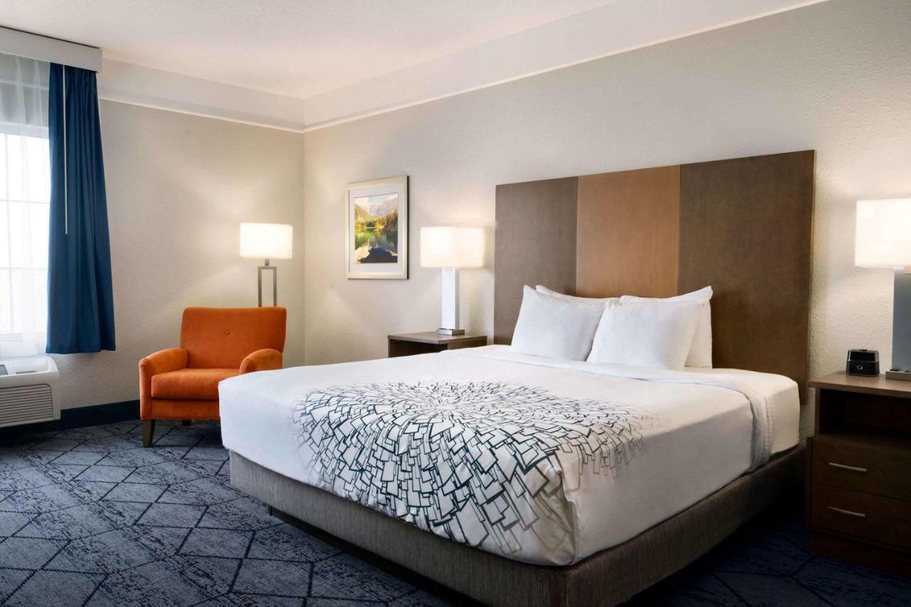 La Quinta Inn And Suites By Wyndham At Watiki Waterpark Rapid City Exteriér fotografie